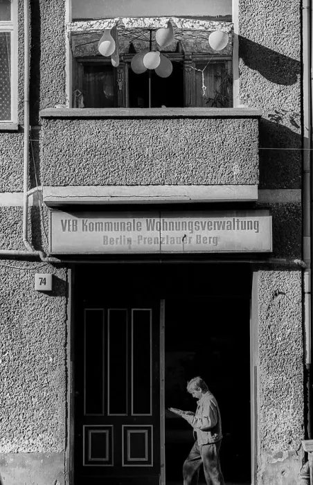 Framed Print : Germany, Berlin, 27 July 1991, Stargarder Strasse