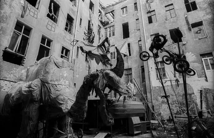 Framed Print : Germany, Berlin, 30.11.1991, dragon