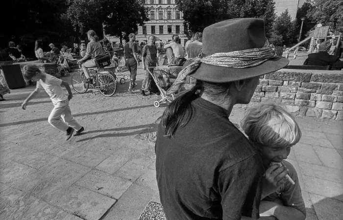 Framed Print : Germany, Berlin, 31.08.1991, playground Kollwitzplatz