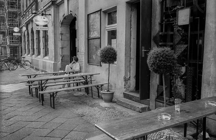 Framed Print : Germany, Berlin, 31.8.1992, rainy day Framed Print : Germany, Berlin, 31.8.1992, rainy day