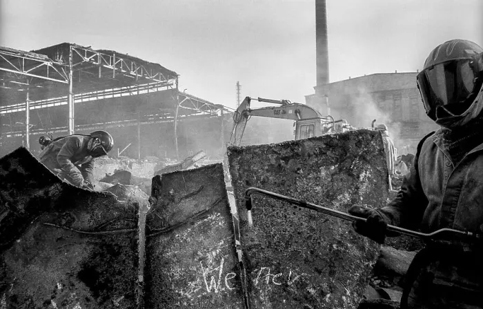 Framed Print : Germany, Bitterfeld, 31 March 1992
