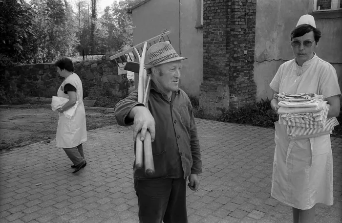 Framed Print : Germany, Lehnin, 25.09.1992, Nursing home (and monastery) Lehnin