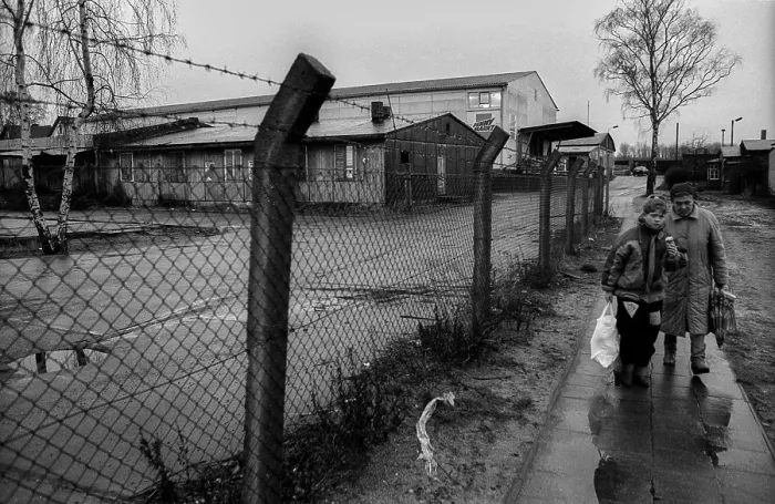 Framed Print : Germany, Sternberg, 12.01.1992, on the way, Sternberg / Mecklenburg, Europe Framed Print : Germany, Sternberg, 12.01.1992, on the way, Sternberg / Mecklenburg, Europe