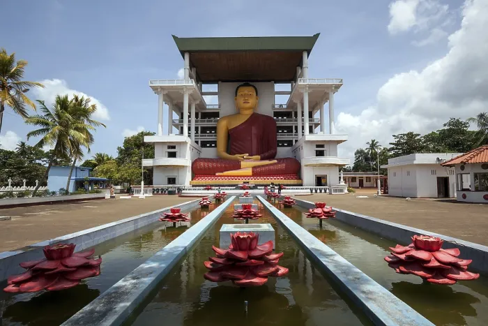 Framed Print : Giant Buddha statue, sitting Buddha fountain with artificial lotuses