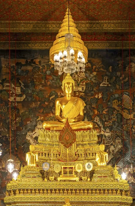 Framed Print : Gilded Buddha statue at the Phra Ubosot ordination hall