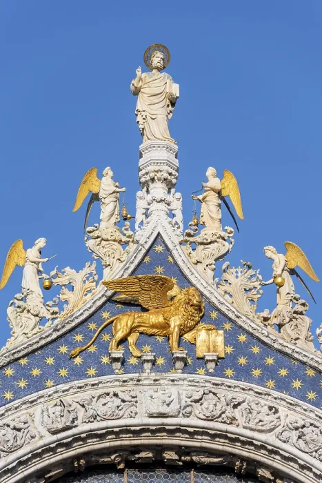 Framed Print : Gilded Lion, statue on the roof, St