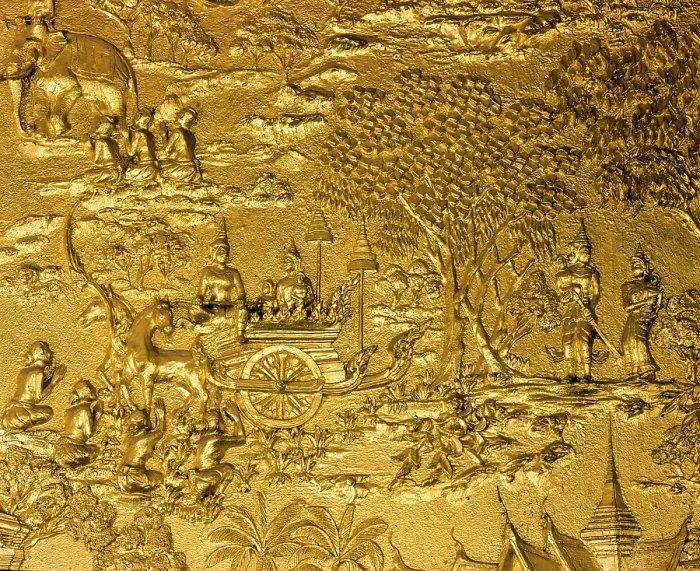 Framed Print : Gilded relief on the facade of Wat Mai Temple