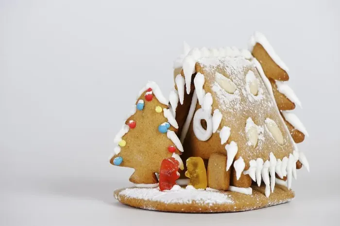Framed Print : Gingerbread house, Christmas cookies