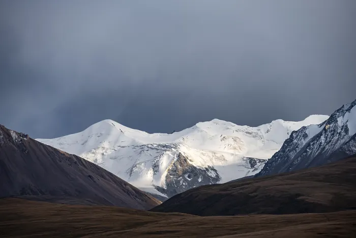 Framed Print : Glaciated and snow-capped mountains