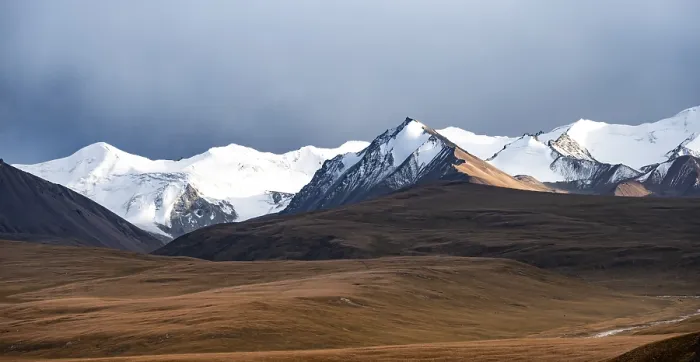 Framed Print : Glaciated and snow-capped mountains Framed Print : Glaciated and snow-capped mountains