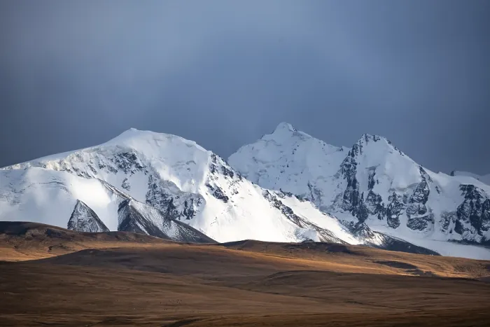 Framed Print : Glaciated and snow-capped mountains Framed Print : Glaciated and snow-capped mountains