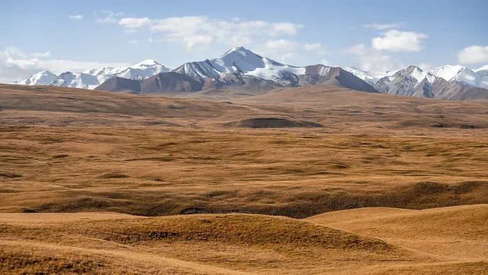 Framed Print : Glaciated and snow-capped mountains