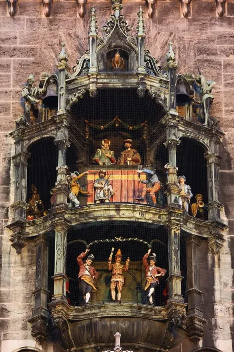 Framed Print : Glockenspiel at the New Town Hall Framed Print : Glockenspiel at the New Town Hall