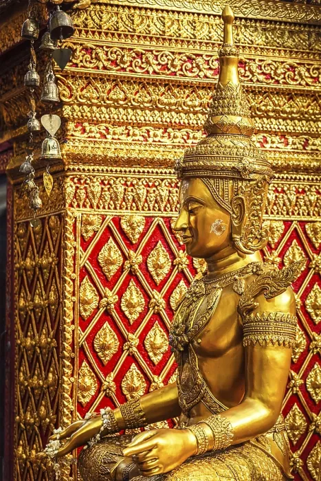 Framed Print : Gold sitting Buddha statue in Wat Phra That Doi Suthep