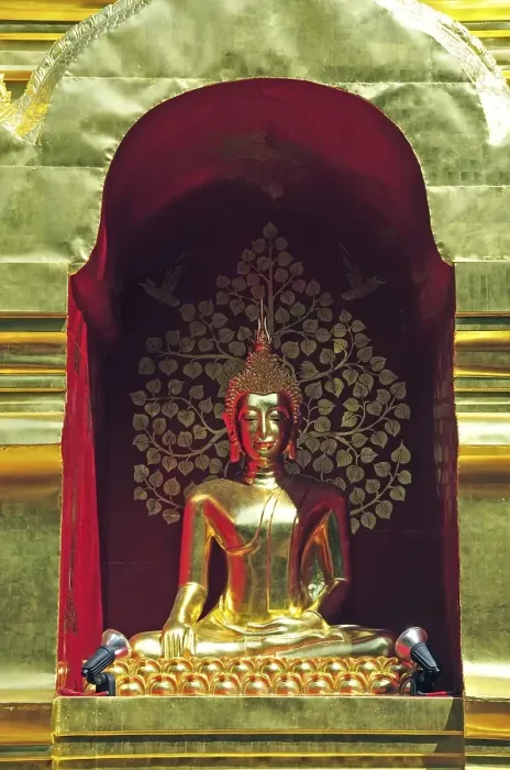 Framed Print : Golden Buddha, Sareerikkatartsirirak Pagoda at Wat Phan On