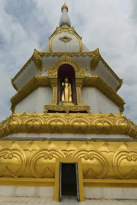 Framed Print : Golden Buddha statue in the tower of the Phra Maha Chedi Chai Mongkhon Pagoda