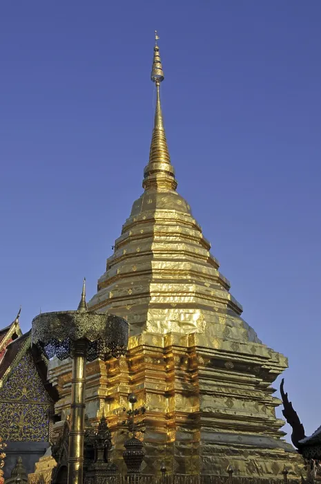 Framed Print : Golden pagoda (chedi), Wat Phra That Doi Suthep Temple