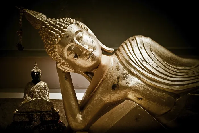 Framed Print : Golden statue of resting Buddha (Tuesday) in Wat Phra Yai Temple
