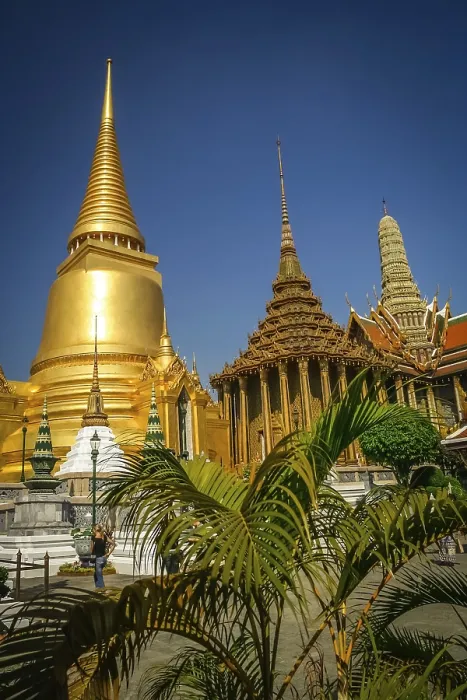 Framed Print : Golden Temple Wat Pha Khaw in Bangkok, Thailand Framed Print : Golden Temple Wat Pha Khaw in Bangkok, Thailand