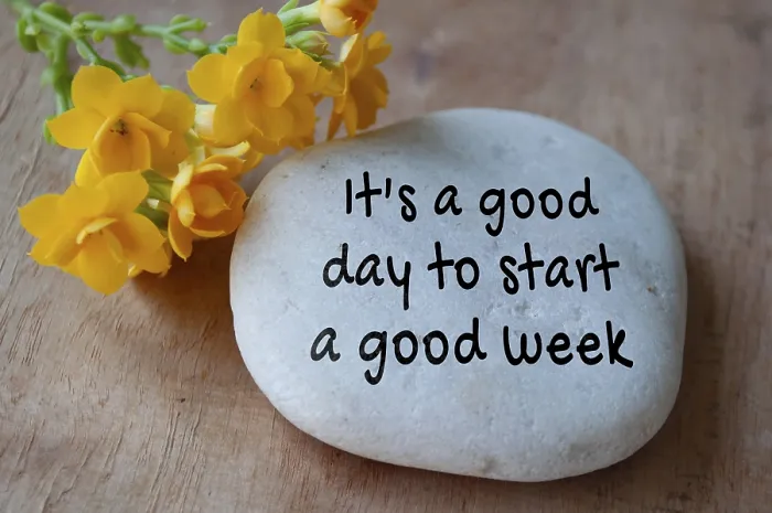 Framed Print : It is a good day to start a good week