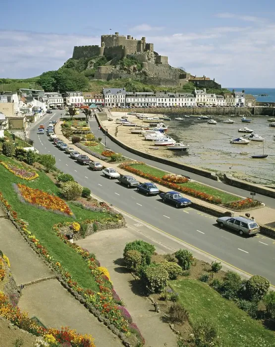 Framed Print : Gorey Harbour and Mount Orgueil Castle