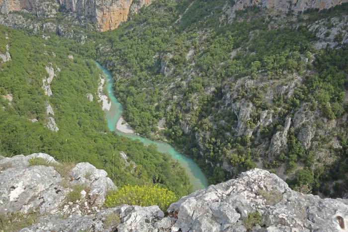 Framed Print : Gorges du Verdon, Verdon Gorge with mountain landscape