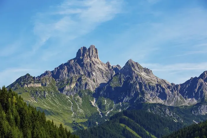 Framed Print : Gosaukamm with mountain peak Bischofsmuetze