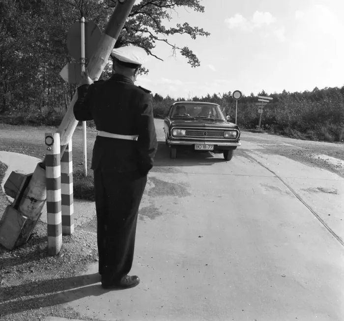 Framed Print : Government representatives with their vehicles in 1966 during a police check at the hitherto secret atomic bunker of
