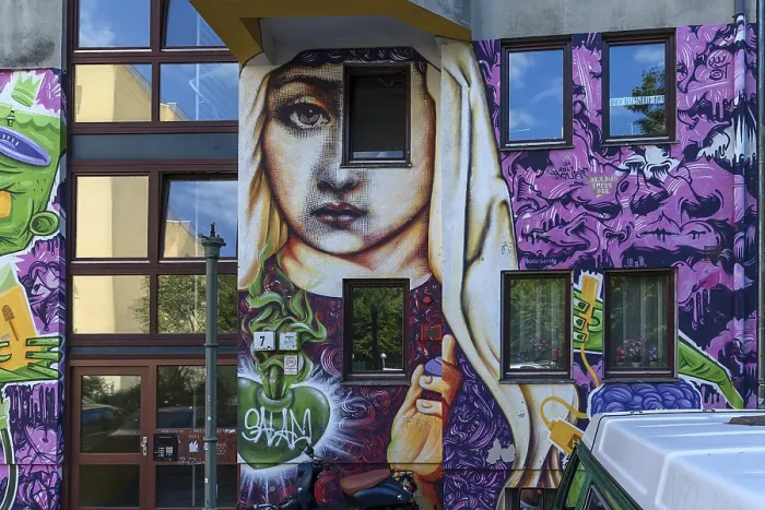 Framed Print : Graffiti on an apartment building Framed Print : Graffiti on an apartment building