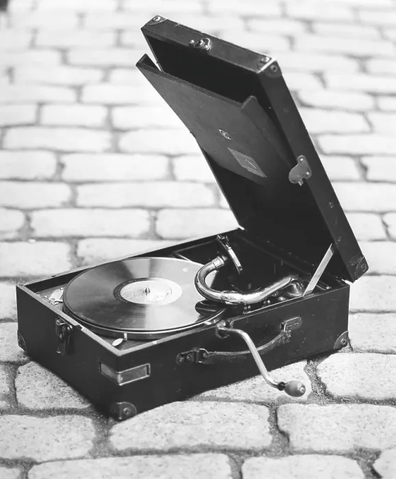 Framed Print : Gramophone. A portable gramophone by manufacturer His masters voice