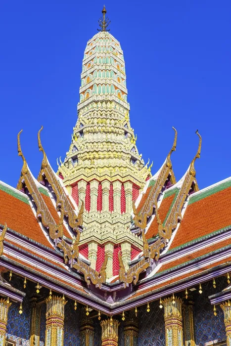 Framed Print : The Grand Royal Palace, Wat Phra Kaeo Buddhist Temple Framed Print : The Grand Royal Palace, Wat Phra Kaeo Buddhist Temple