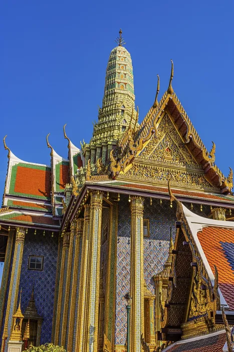 Framed Print : The Grand Royal Palace, Wat Phra Kaeo Buddhist Temple Framed Print : The Grand Royal Palace, Wat Phra Kaeo Buddhist Temple