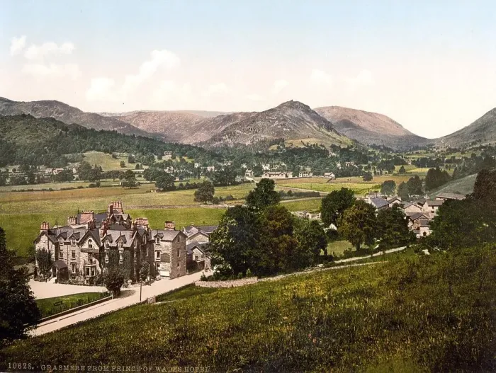 Framed Print : Grasmere, Dorf in der Grafschaft Cumbria im Nordwesten England Framed Print : Grasmere, Dorf in der Grafschaft Cumbria im Nordwesten England