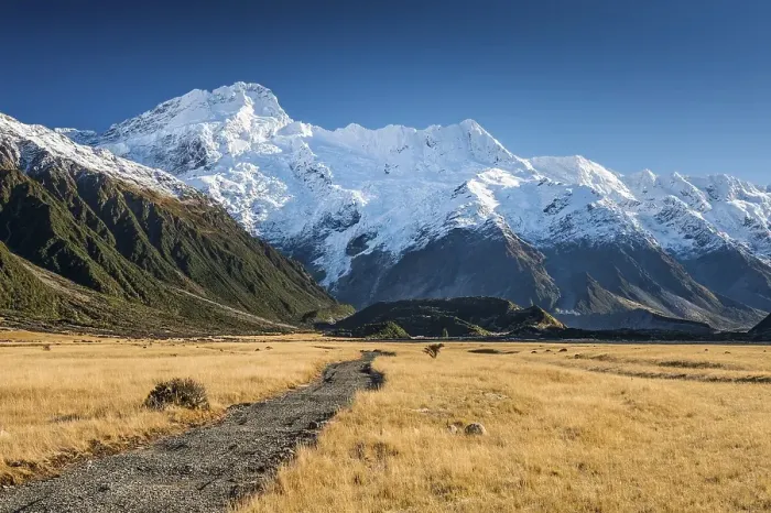 Framed Print : Gravel road in Tasman River Valley
