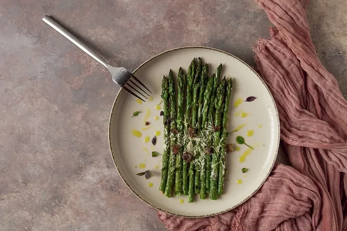 Framed Print : Grilled asparagus, spices and herbs