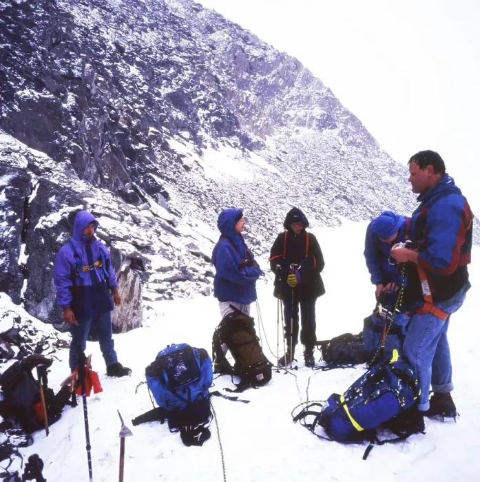 Framed Print : Gross Venediger: Challenging mountain tour by a large group of amateurs on 19 Framed Print : Gross Venediger: Challenging mountain tour by a large group of amateurs on 19