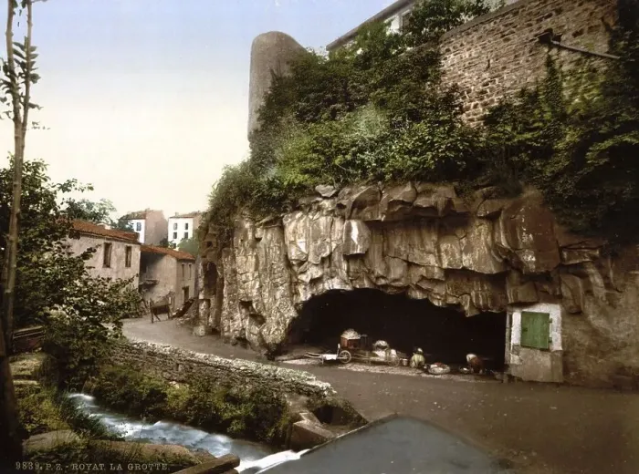 Framed Print : The Grotto, Royat, Auvergne-Rhone-Alpes Framed Print : The Grotto, Royat, Auvergne-Rhone-Alpes
