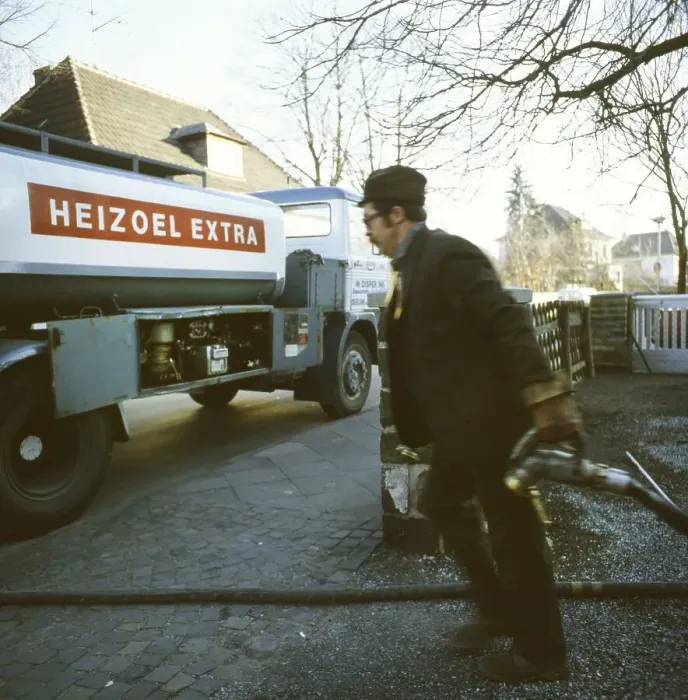 Framed Print : Hagen. Heating oil delivery approx. 1080