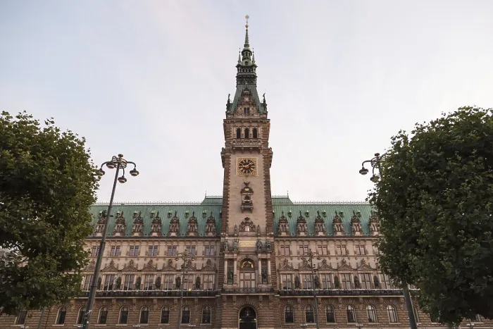 Framed Print : Hamburg City Hall, Hamburg, Germany