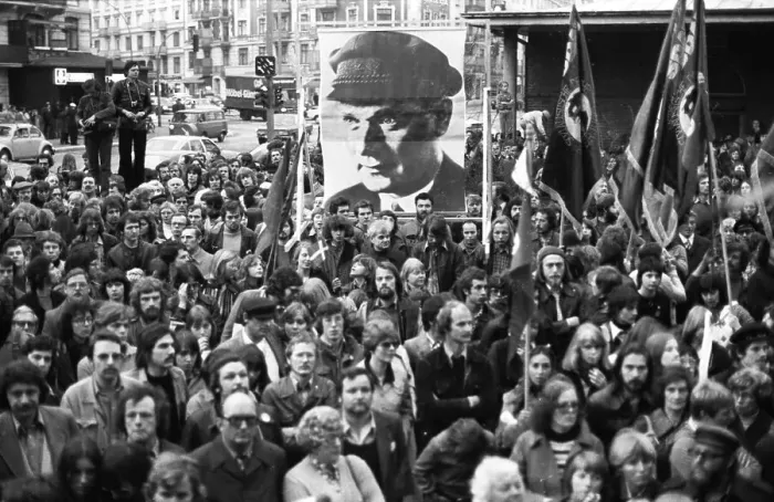 Framed Print : The Hamburg DKP used the honouring of the communists idol Ernst Thaelmann on his 90th birthday to hold a