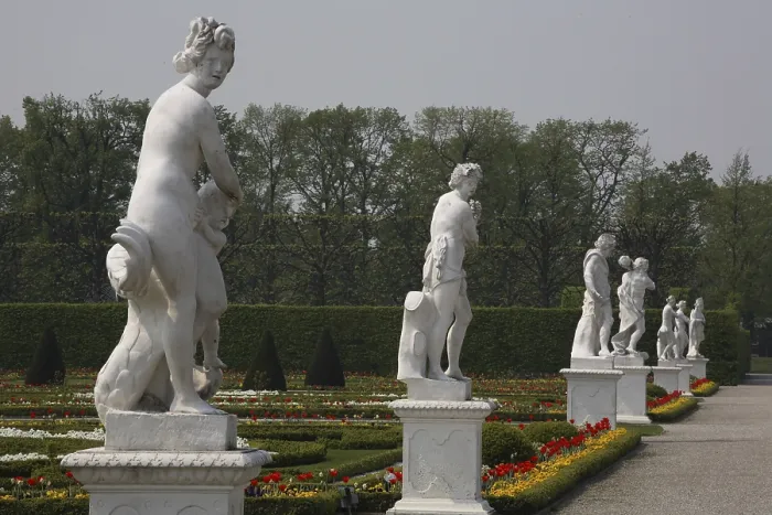 Framed Print : Hanover, Herrenhausen Gardens