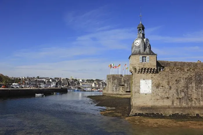 Framed Print : At the harbour of Concarneau, the south-western corner of the city wall of the Ville close with clock and sundial Framed Print : At the harbour of Concarneau, the south-western corner of the city wall of the Ville close with clock and sundial