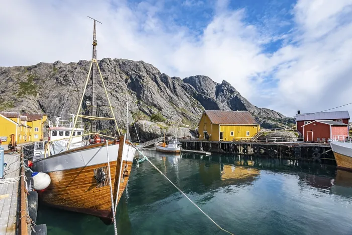 Framed Print : Harbour with fishing boat, Rorbu cabins