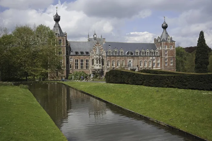 Framed Print : Heverlee, Arenberg Castle