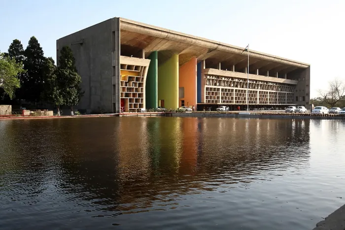 Framed Print : High court building of Chandigarh Union Territory