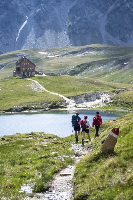 Framed Print : Hikers in front of the Neue Reichenberger Huette
