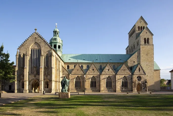 Framed Print : Hildesheim, Cathedral of the Assumption of the Virgin Mary
