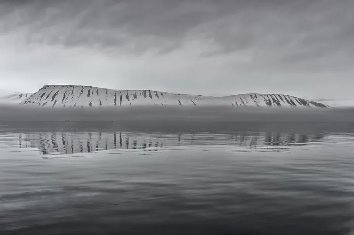 Framed Print : Hinlopen Strait, Spitsbergen Island