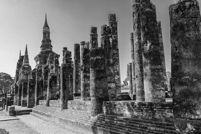 Framed Print : Historic Buddhist temple complex Wat Mahathat
