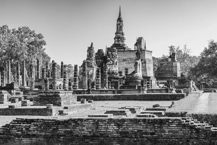 Framed Print : Historic Buddhist temple complex Wat Mahathat